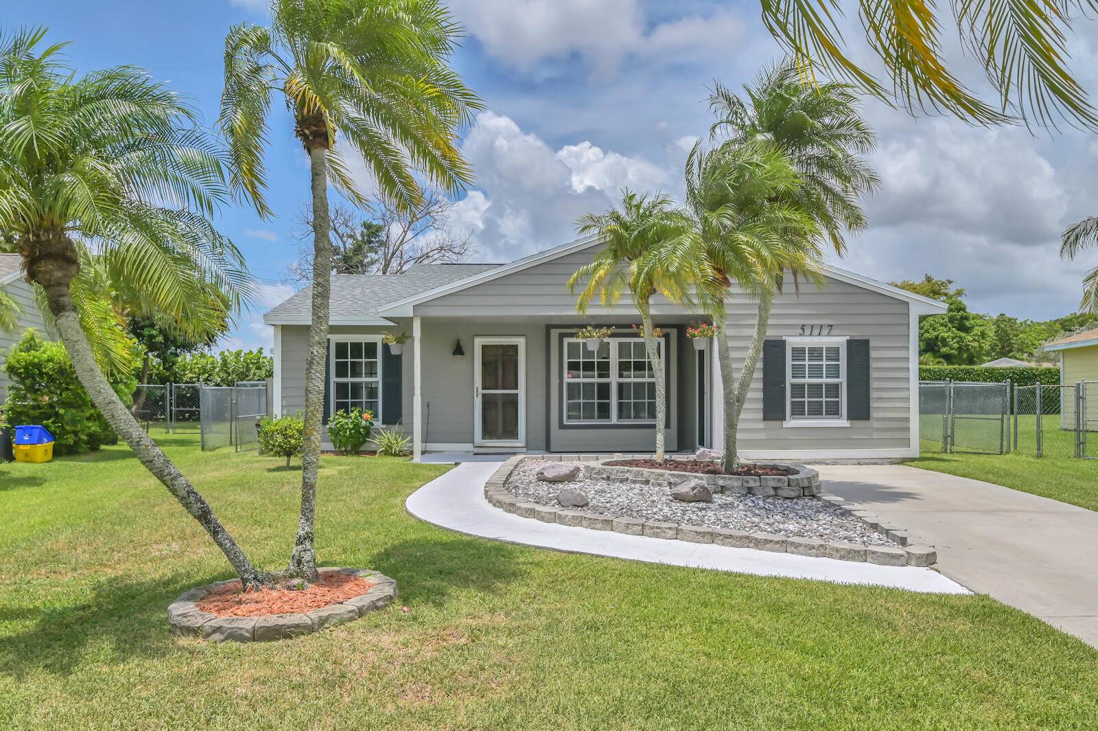 5117 Silver Maple LN, Boynton Beach, FL 33472