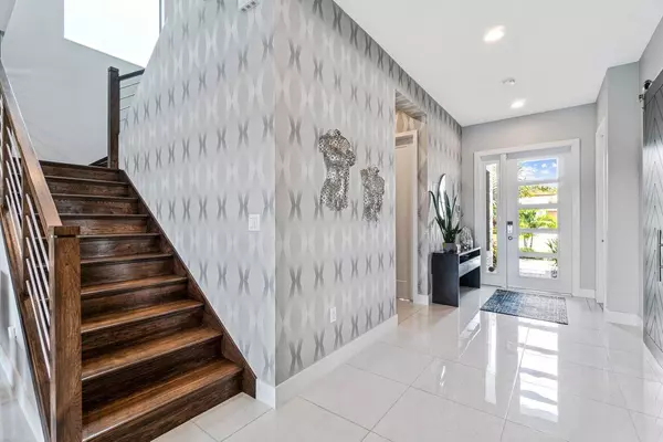 Boca Raton, FL 33496,8618 Tower Bridge CT