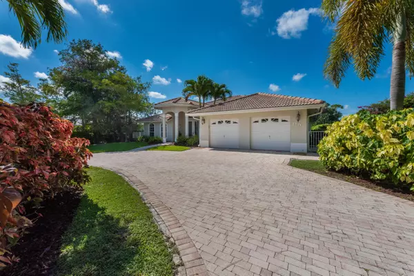 Royal Palm Beach, FL 33411,110 Alamanda CT