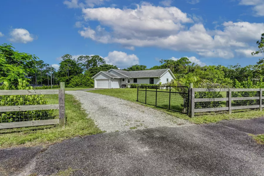 16495 N 69 ST, Loxahatchee, FL 33470