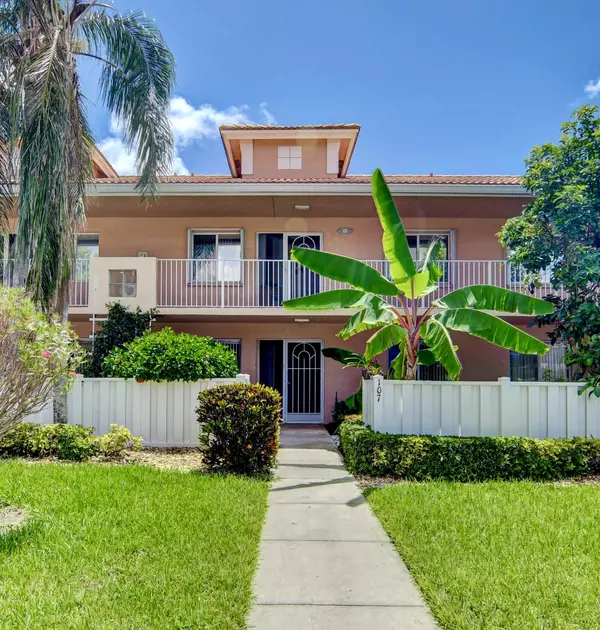 Boynton Beach, FL 33437,5876 Regal Glen DR 207