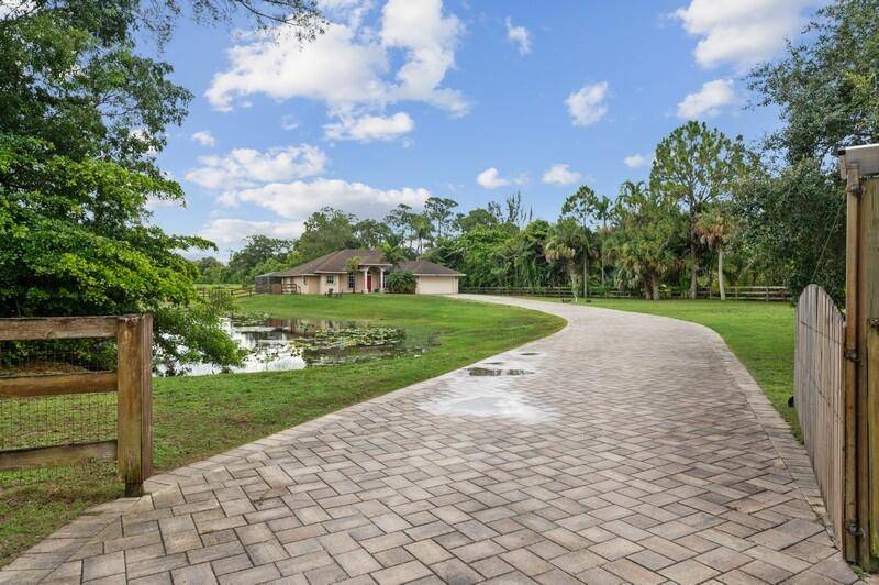 14800 April DR, Loxahatchee Groves, FL 33470