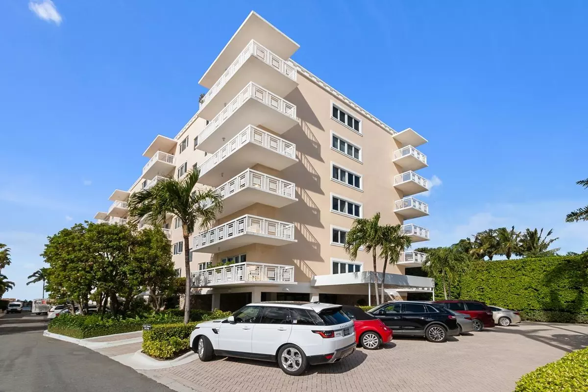 Palm Beach, FL 33480,250 Bradley PL 307