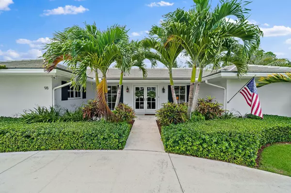 98 Golfview DR, Tequesta, FL 33469