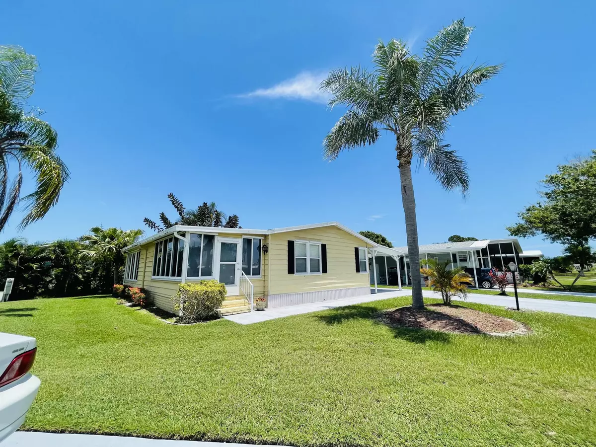 Port Saint Lucie, FL 34952,2907 Fiddlewood CIR