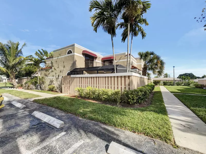 3640 Village DR C, Delray Beach, FL 33445