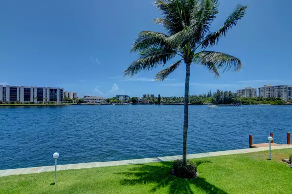 Boca Raton, FL 33431,711 NE Harbour TER 4060