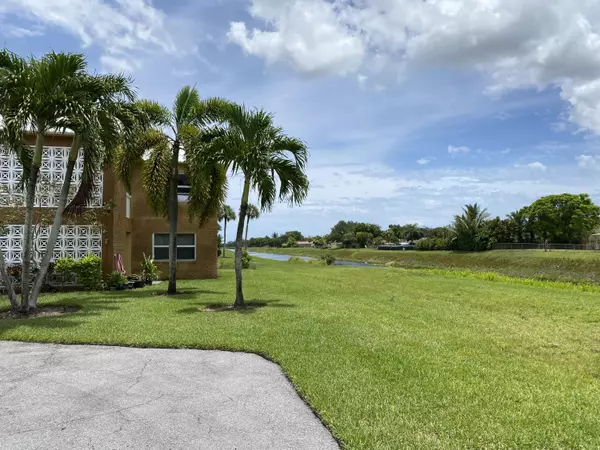 Boca Raton, FL 33428,9826 Marina BLVD 1028