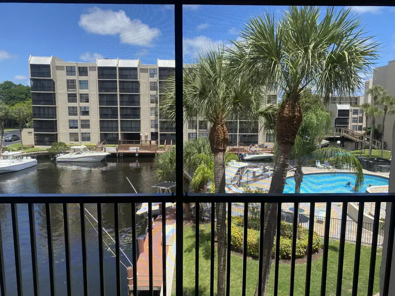 11 Royal Palm WAY 303, Boca Raton, FL 33432