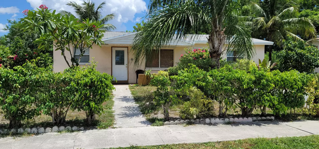 261 NE 16th AVE, Boynton Beach, FL 33435