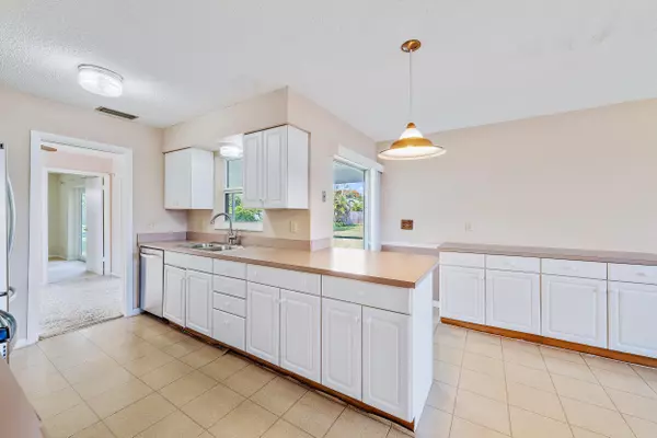 Tequesta, FL 33469,19359 Gulfstream DR
