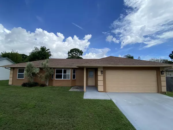 407 SW Molloy ST, Port Saint Lucie, FL 34984