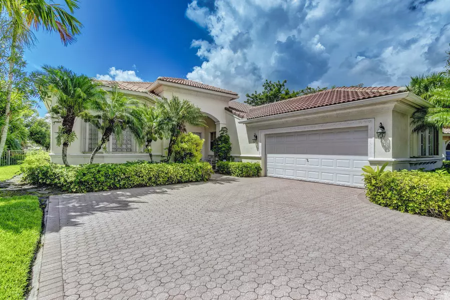 8387 Ironhorse CT, West Palm Beach, FL 33412