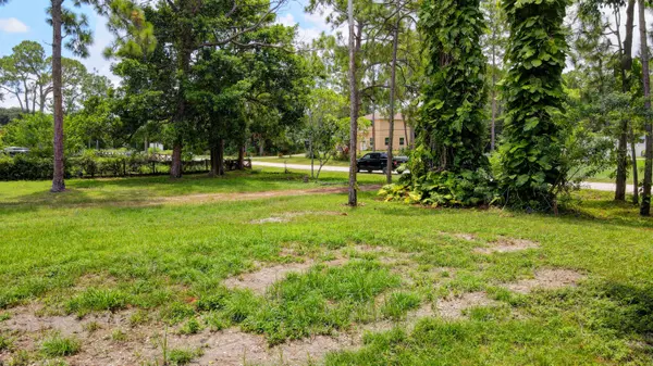 Loxahatchee, FL 33470,15201 N 87th RD