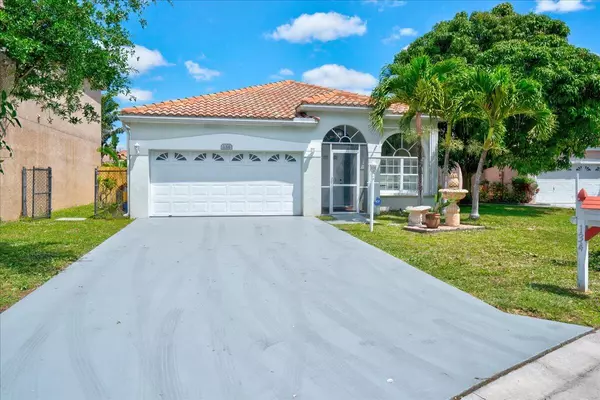 Greenacres, FL 33463,134 Woodlake CIR