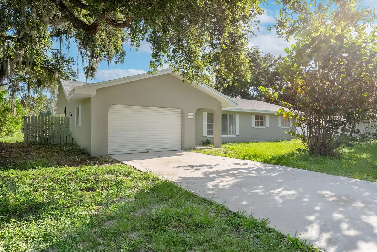 Fort Pierce, FL 34951,8004 Penny LN