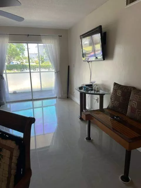 Lake Worth, FL 33461,2616 N Garden DR 112