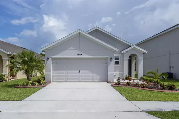 11181 SW Sophronia ST, Port Saint Lucie, FL 34987