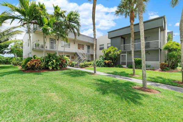 741 Burgundy P 741, Delray Beach, FL 33484