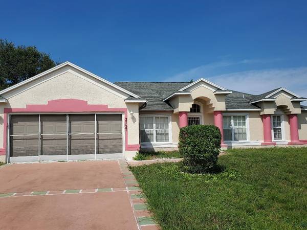 2737 SW District AVE, Port Saint Lucie, FL 34953