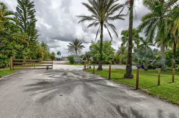 Delray Beach, FL 33446,9717 Happy Hollow RD