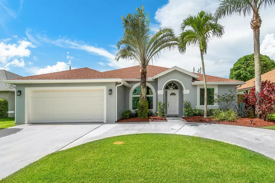 6320 Terra Rosa CIR, Boynton Beach, FL 33472