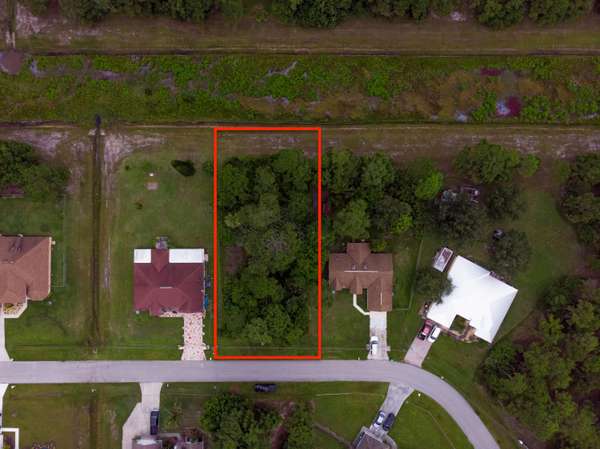 5937 NW Foust CIR, Port Saint Lucie, FL 34986