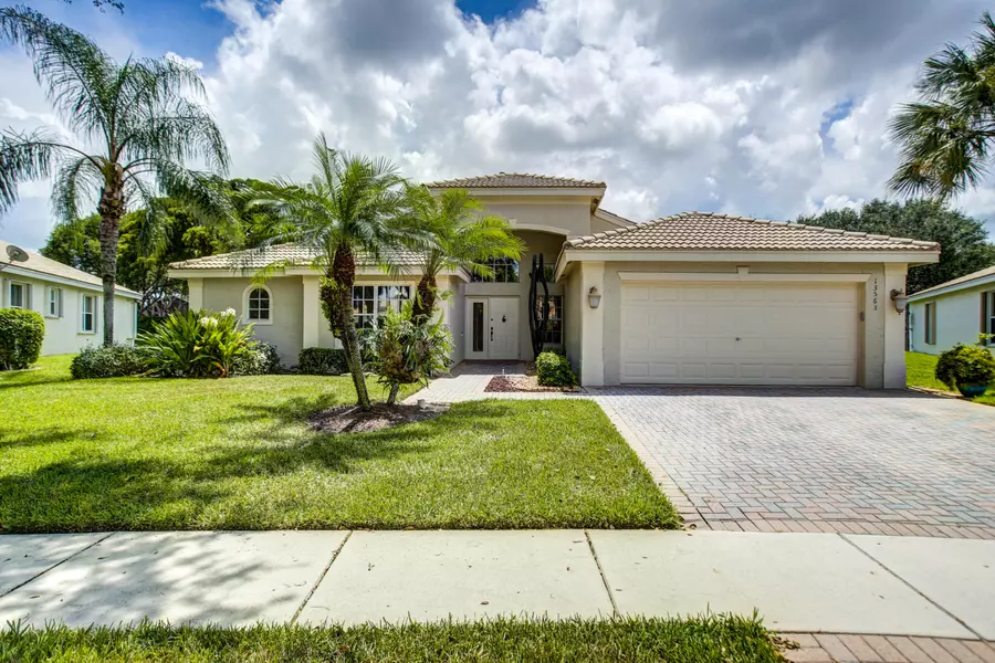 13563 Barcelona Lake CIR, Delray Beach, FL 33446