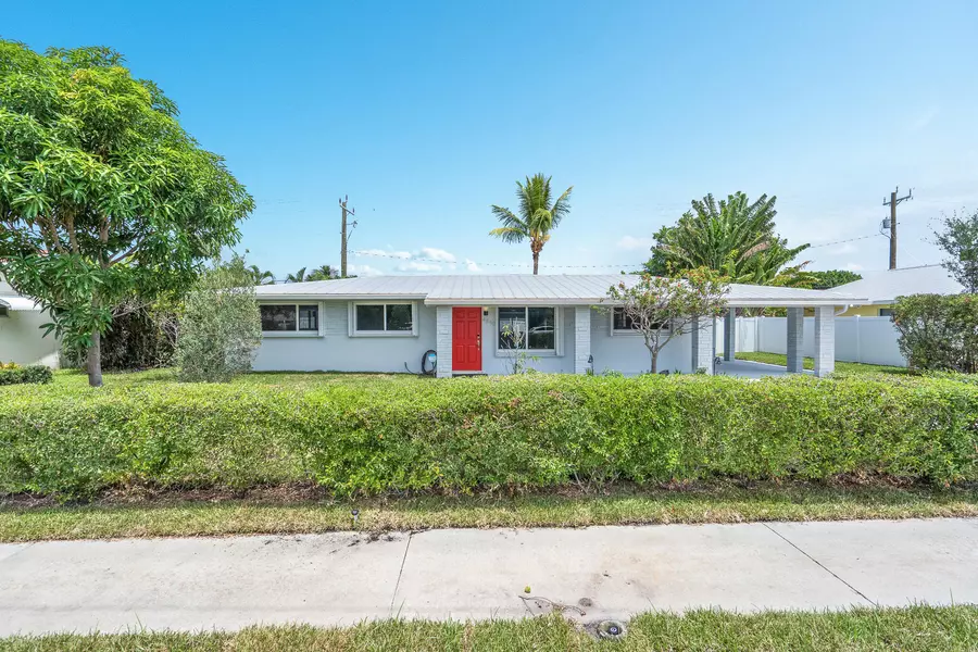 4840 NW 2nd CT, Boca Raton, FL 33431