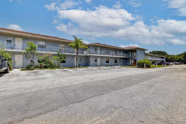 617 Ixoria AVE 39, Fort Pierce, FL 34982