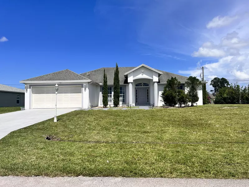 4279 SW Utterback ST, Port Saint Lucie, FL 34953