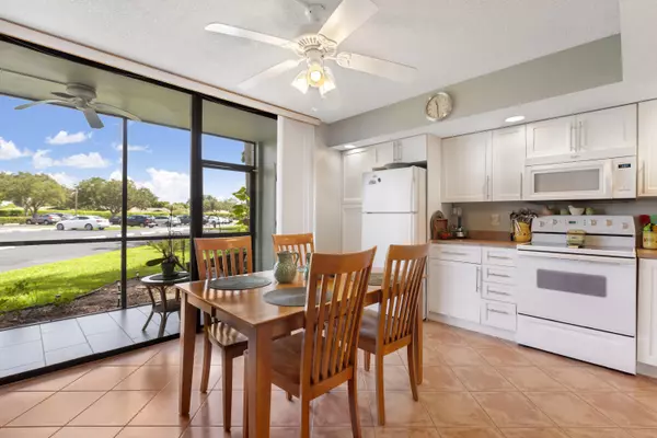 Delray Beach, FL 33484,5190 Las Verdes CIR 119