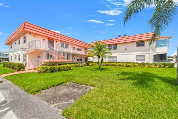 47 Saxony A, Delray Beach, FL 33446