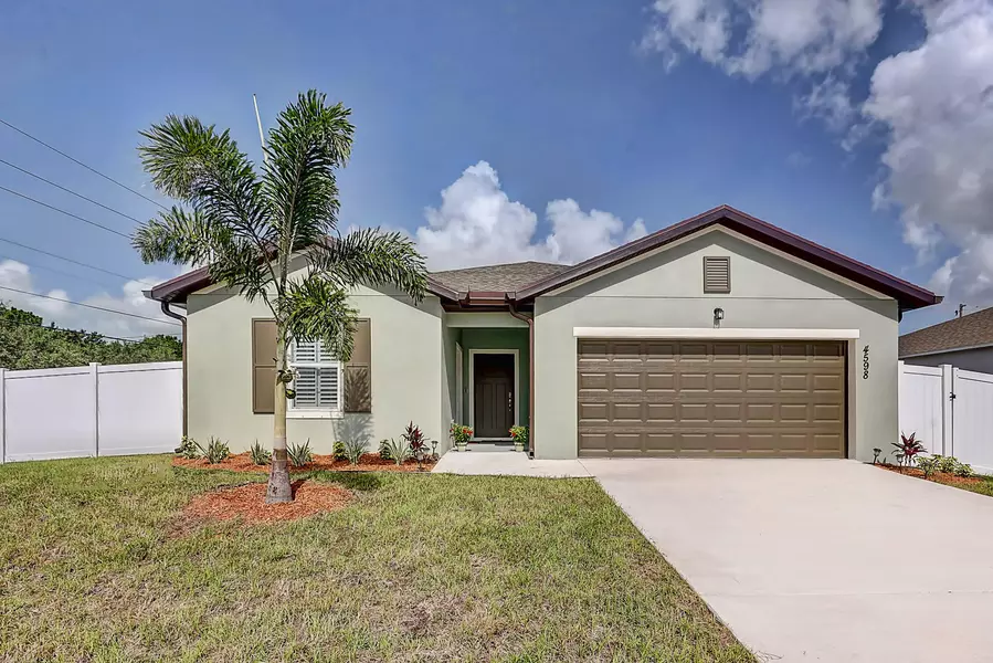 4598 SW Scope ST, Port Saint Lucie, FL 34953