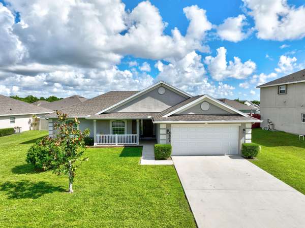 5862 NW Leah DR, Port Saint Lucie, FL 34986