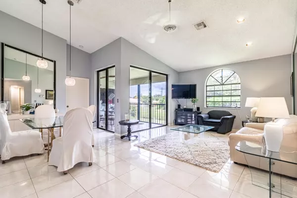 5475 Verona DR K, Boynton Beach, FL 33437