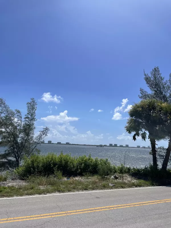 Port Saint Lucie, FL 34957,0 S Indian River DR