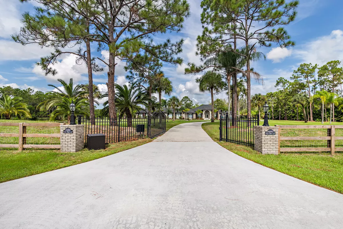 Palm Beach Gardens, FL 33418,14880 Crazy Horse LN