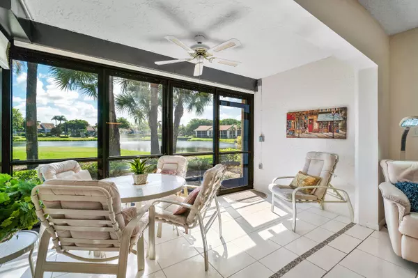 Delray Beach, FL 33484,5056 Oakhill LN 813