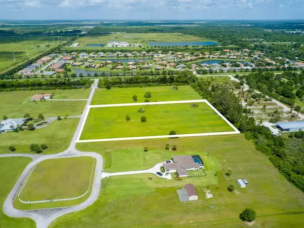 Vero Beach, FL 32968,8130 White Fences LN