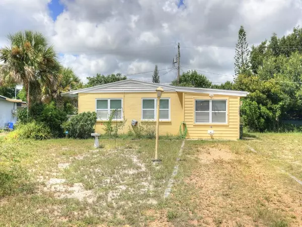 325 SW 6th RD, Vero Beach, FL 32962