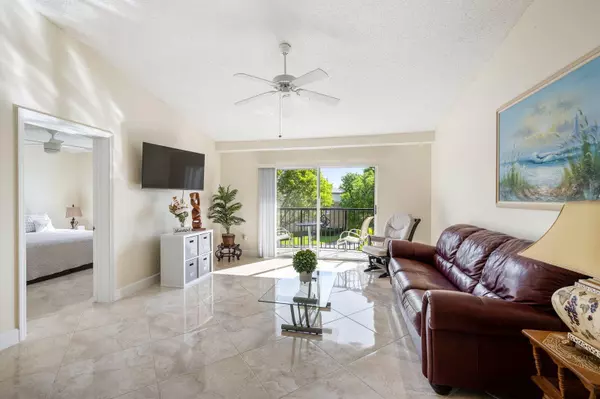 Royal Palm Beach, FL 33411,1100 S Crestwood CT 1110