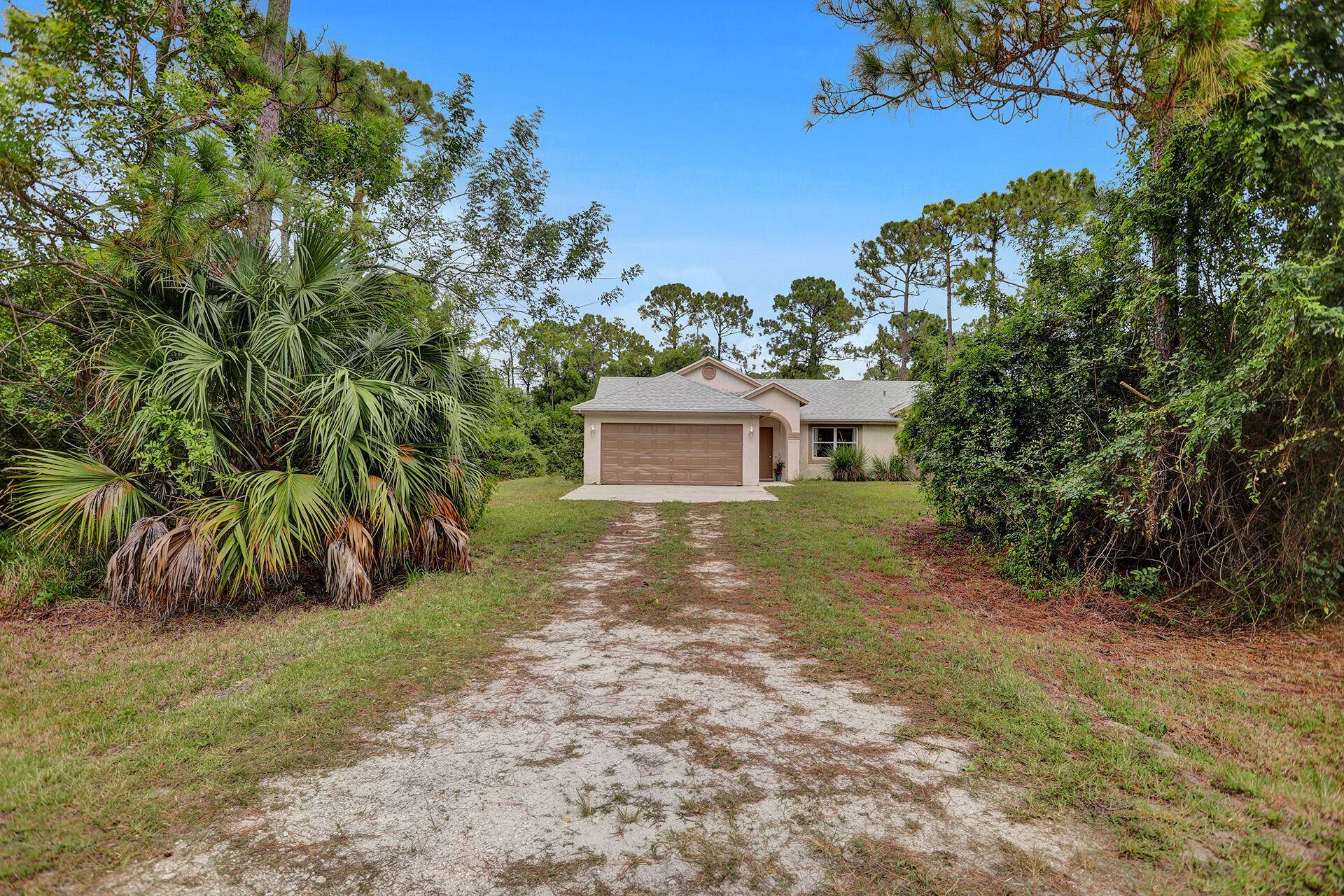 15667 N 74th ST, Loxahatchee, FL 33470