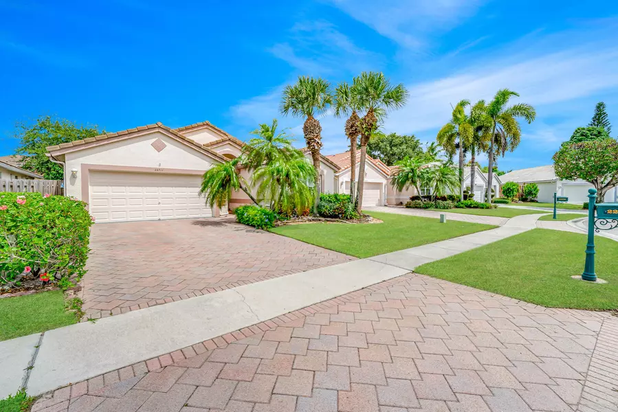 22711 E Royal Crown Ter TER, Boca Raton, FL 33433