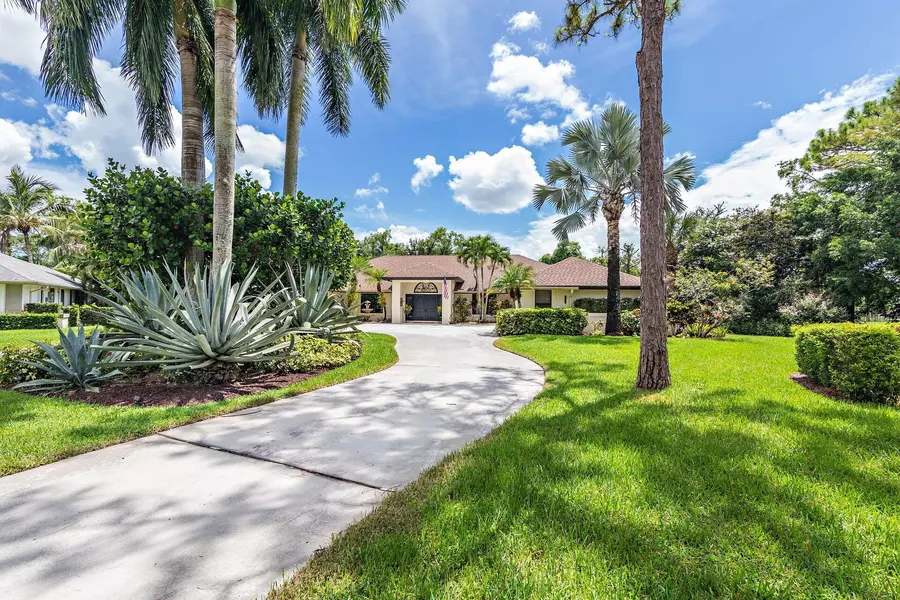 1475 Wood Dale TER, Wellington, FL 33414