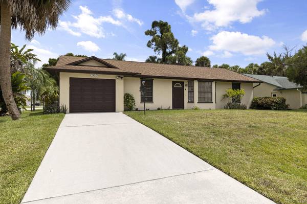 1589 SW Urbino AVE, Port Saint Lucie, FL 34953