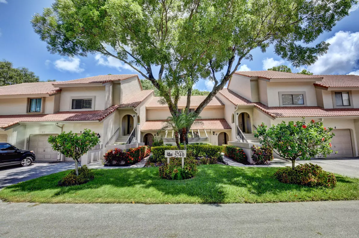 Boca Raton, FL 33486,5740 Coach House CIR F