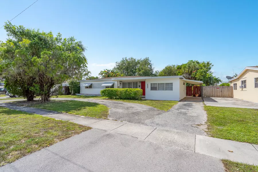 6492 SW 25th ST, Miramar, FL 33023