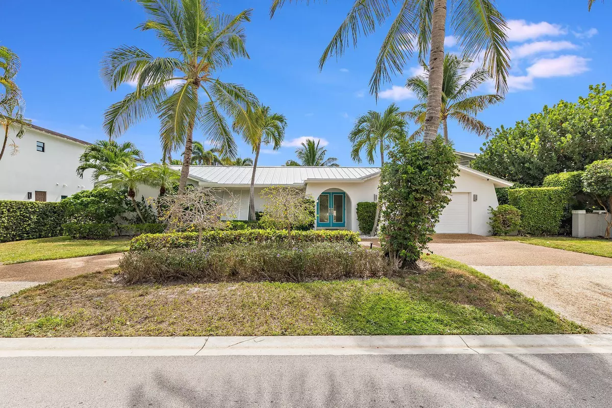 Jupiter Inlet Colony, FL 33469,177 Beacon LN