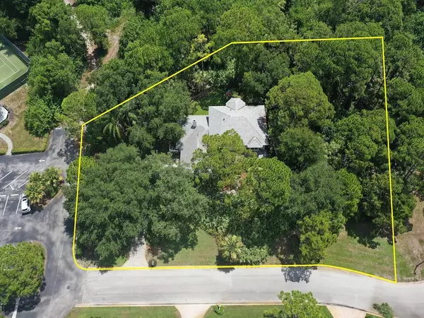 Vero Beach, FL 32967,5980 Clubhouse DR